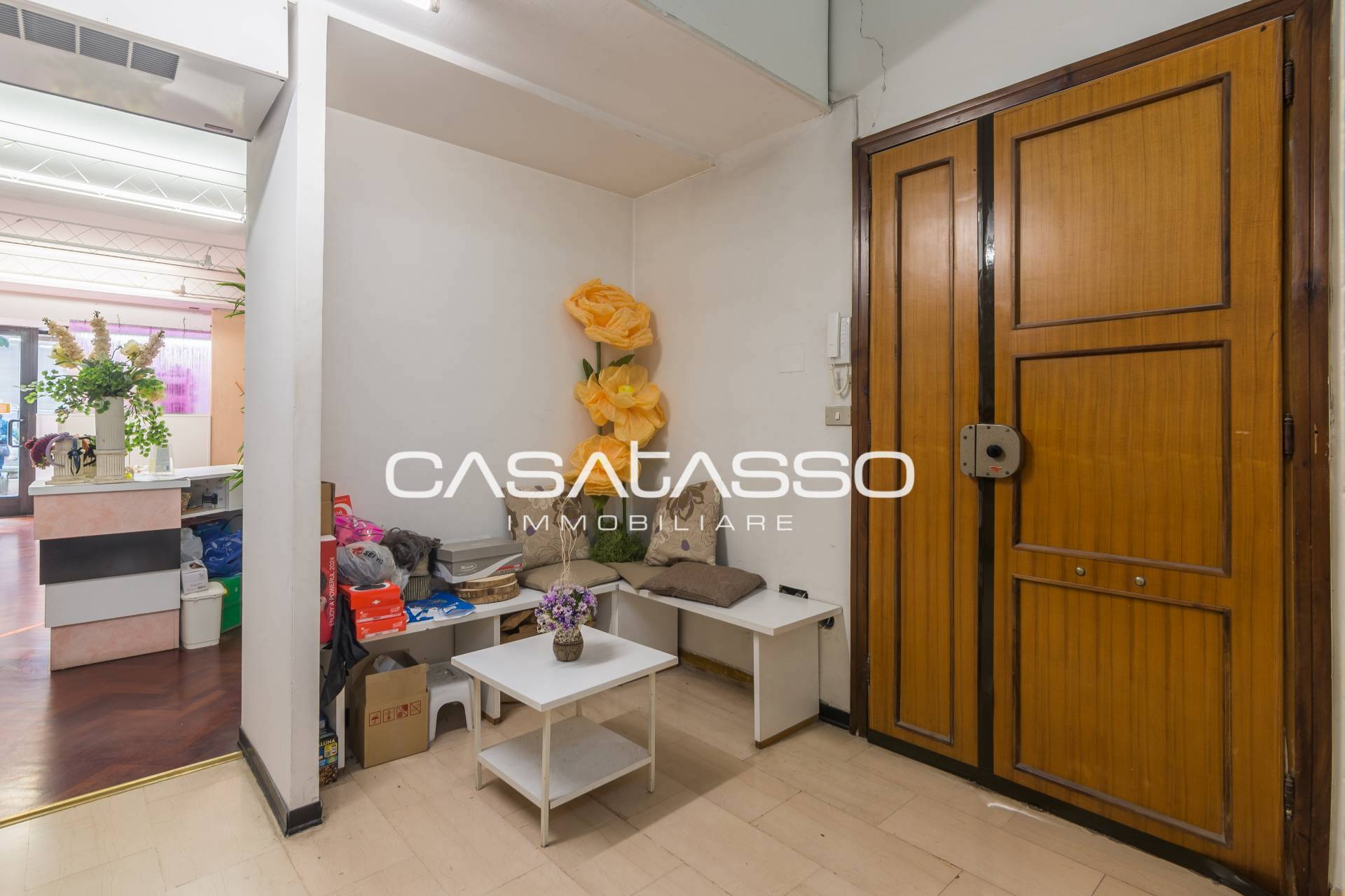 Locale commerciale in vendita a Macerata, V.LE DON BOSCO