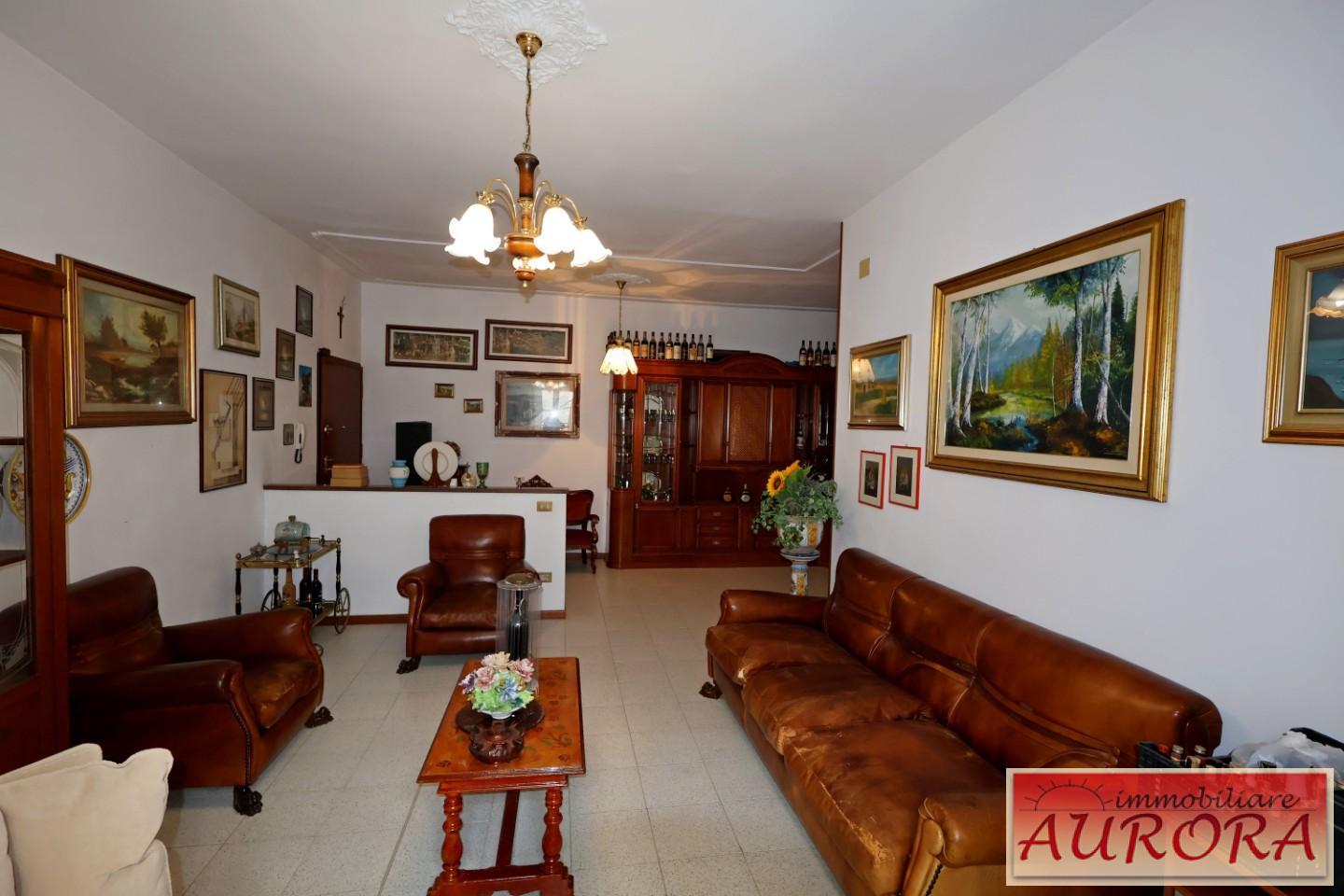 Quadrilocale in vendita a Poggibonsi