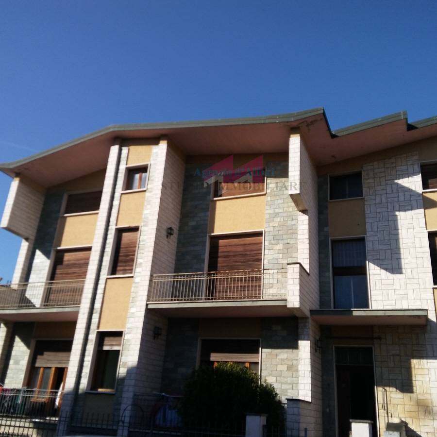 Bifamiliare in vendita a Ostiglia