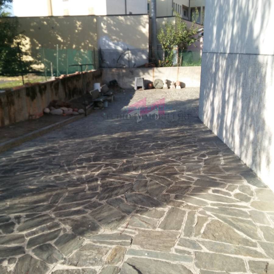 Bifamiliare in vendita a Ostiglia