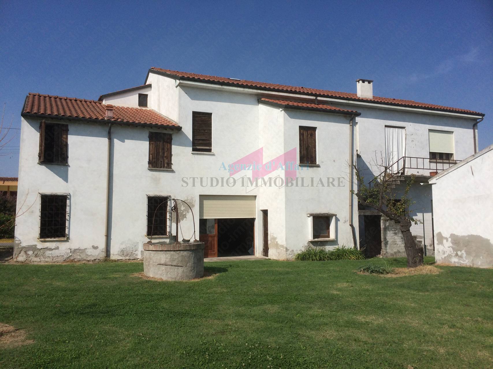 Magazzino in vendita a Bergantino