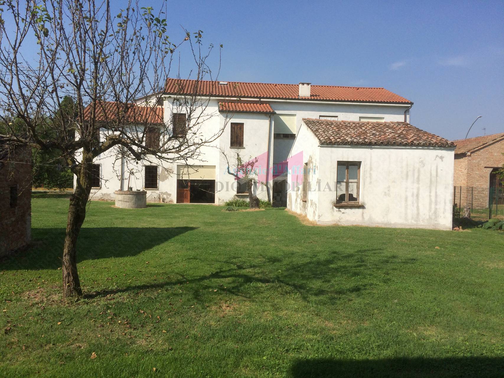 Magazzino in vendita a Bergantino