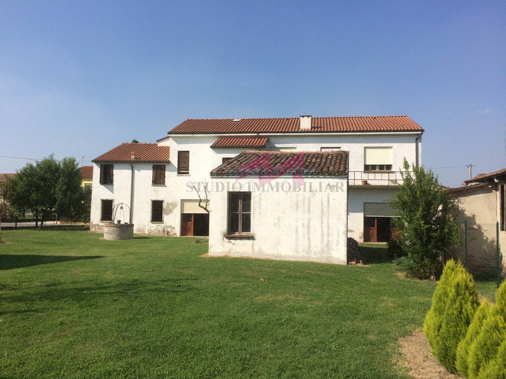 Magazzino in vendita a Bergantino