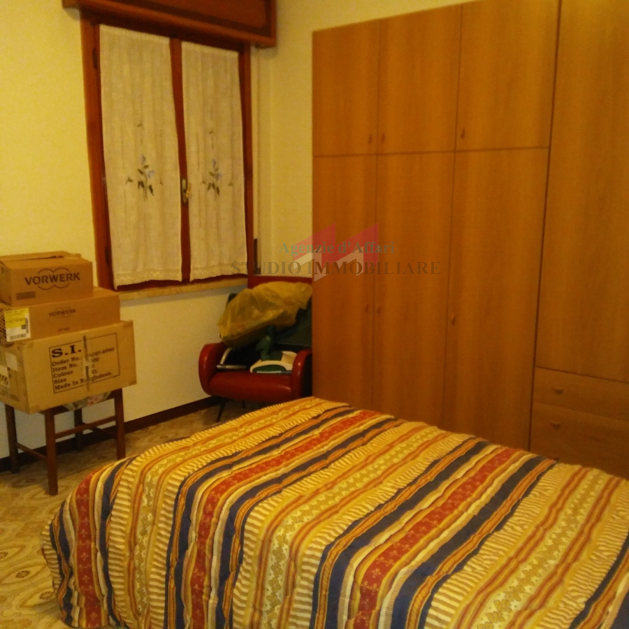 Porzione di fabbricato in vendita a Serravalle a Po, Caselle