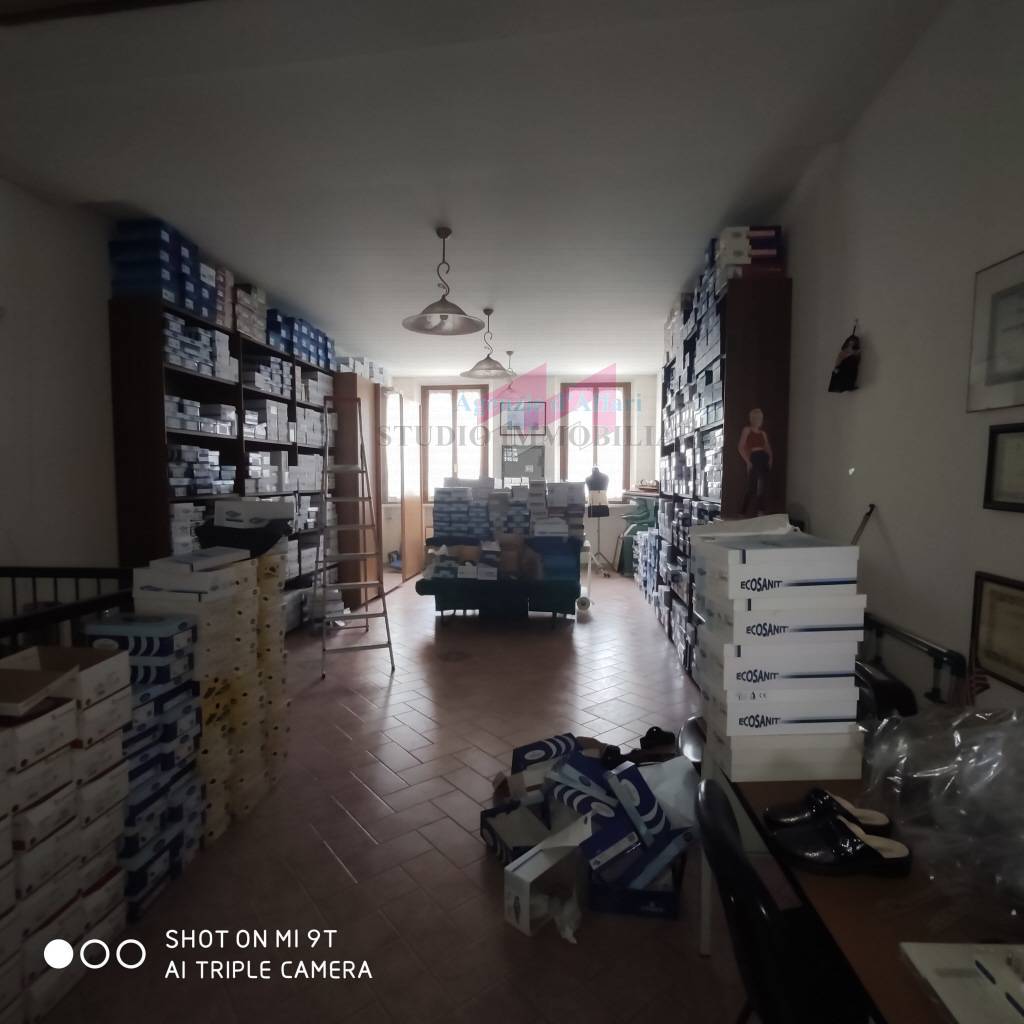 Negozio in vendita a Ostiglia