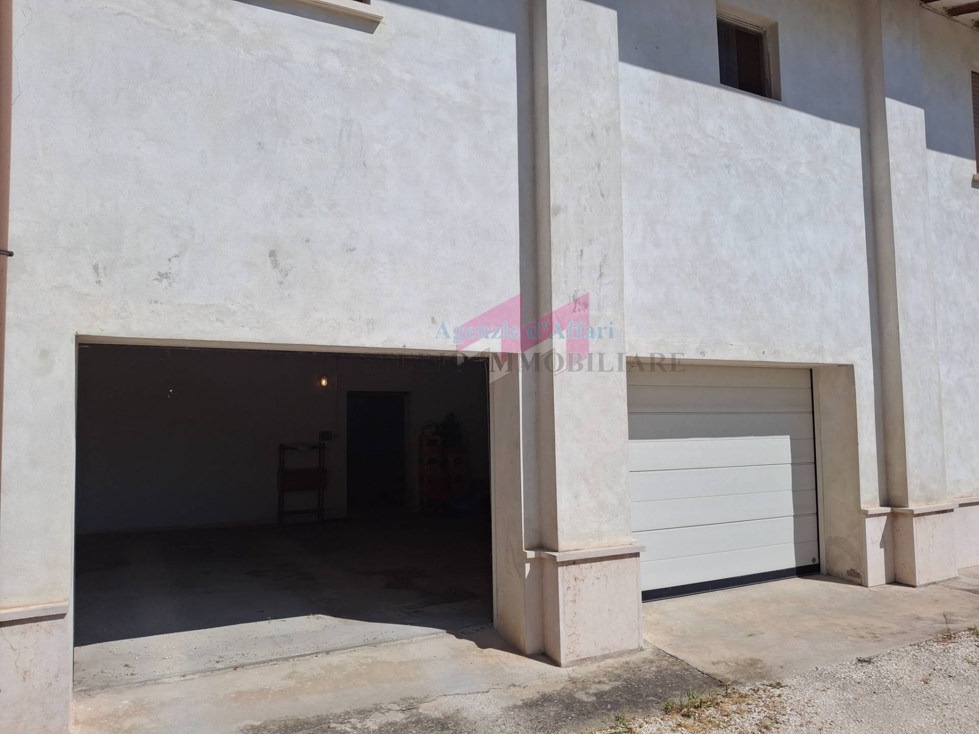 Porzione di fabbricato in vendita a Serravalle a Po