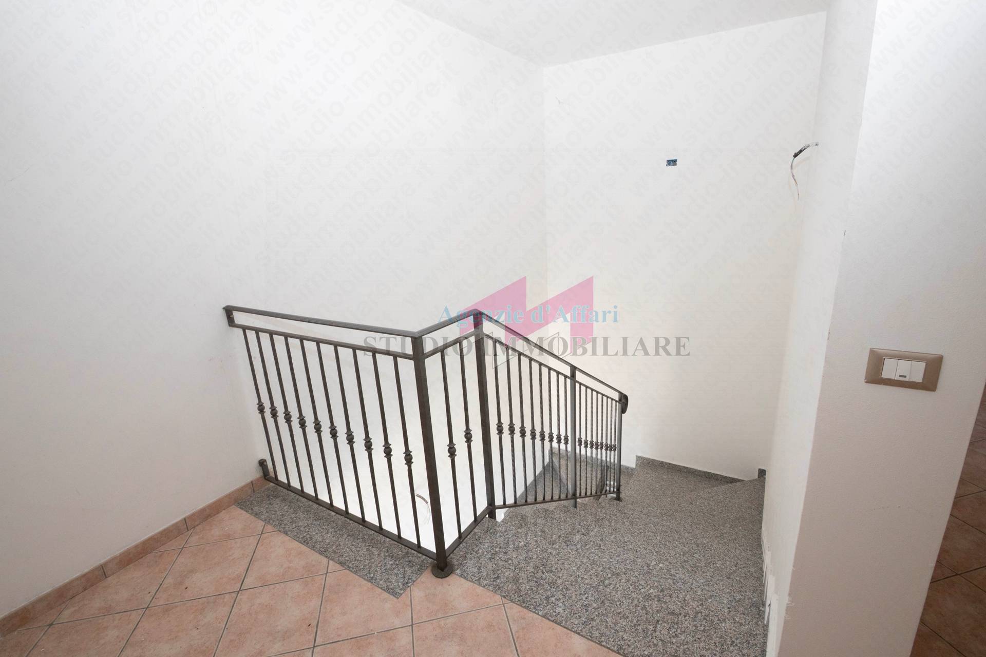 Capannone in vendita a Calto