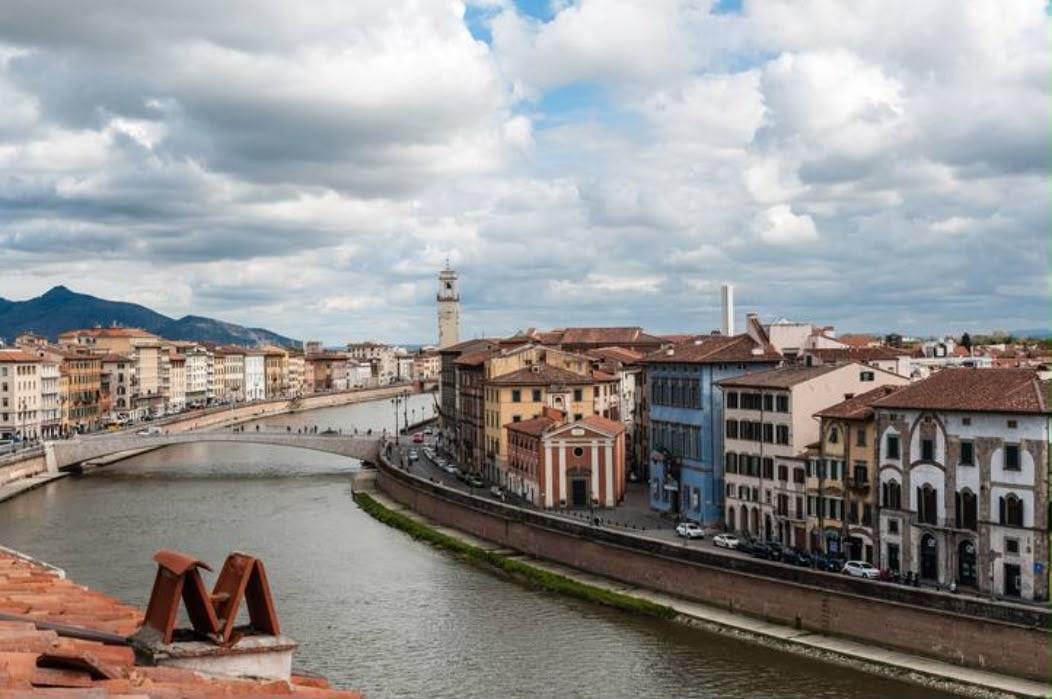 Attico arredato in affitto, Pisa lungarni