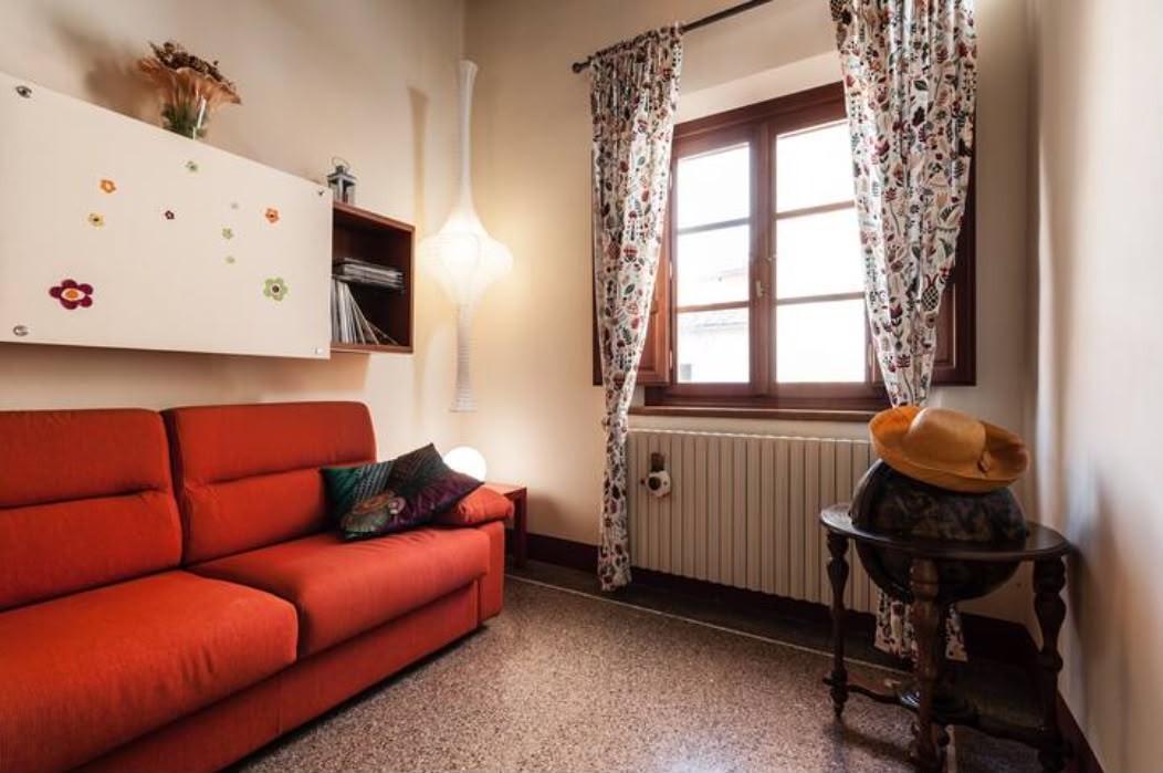Attico arredato in affitto, Pisa lungarni