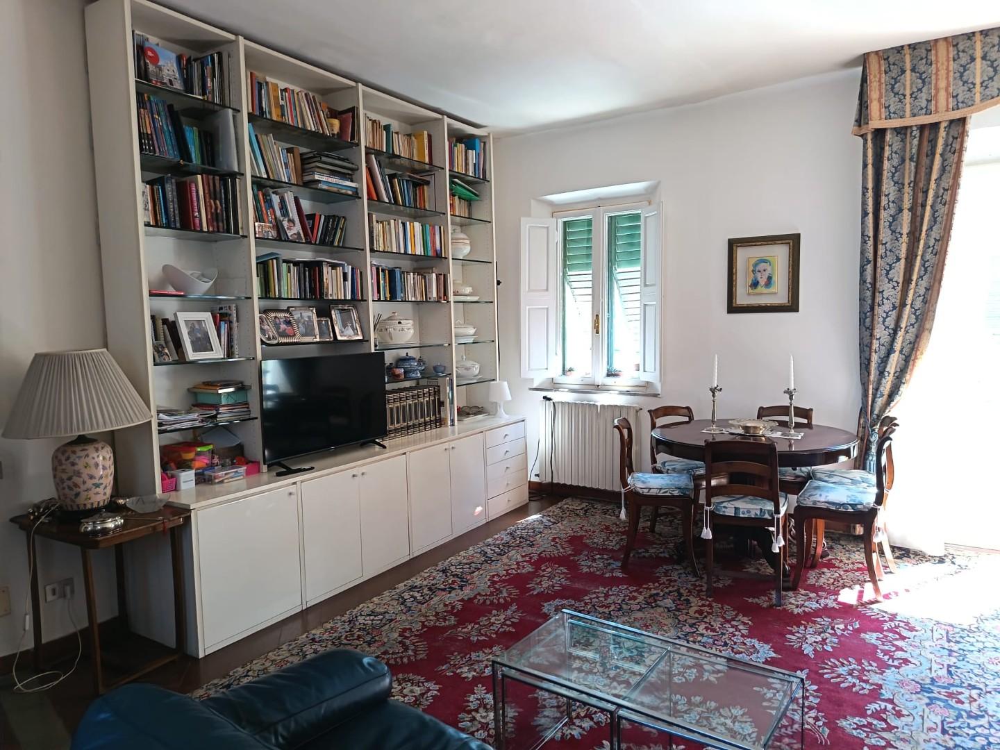 Appartamento con terrazzo, Pisa santa maria