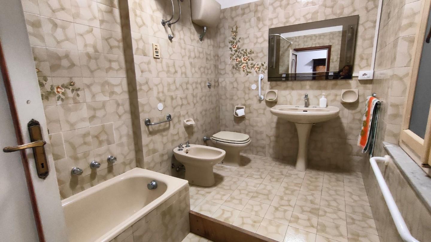 Stanza Singola con terrazzo a Pisa