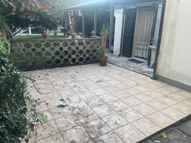 Quadrilocale con giardino, Carrara avenza