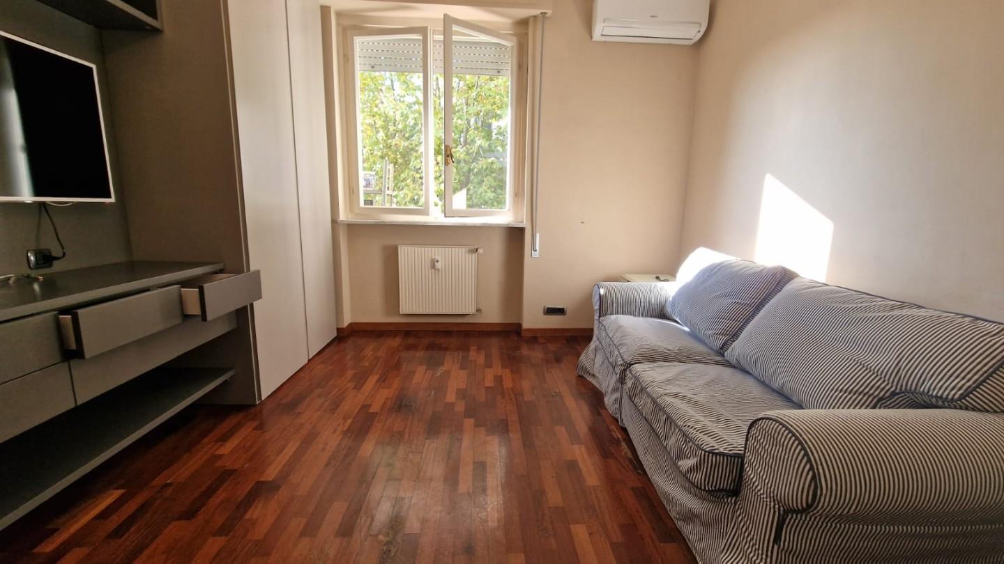 Quadrilocale ristrutturato, Carrara marina di