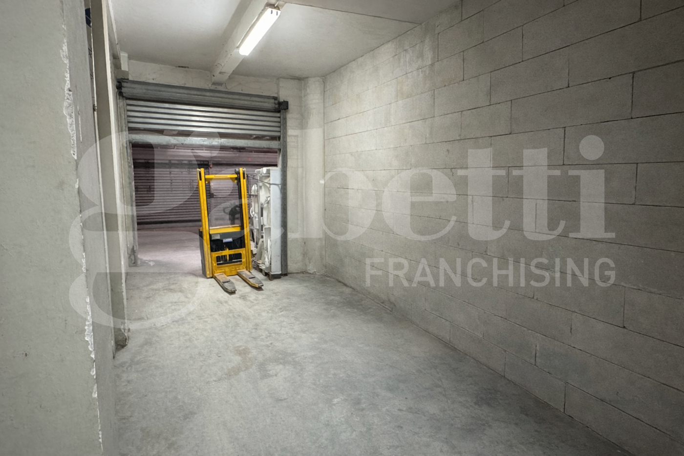 Box/Garage 55mq in vendita a Torino