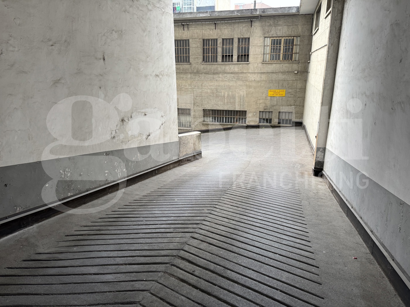 Magazzino in vendita a Torino