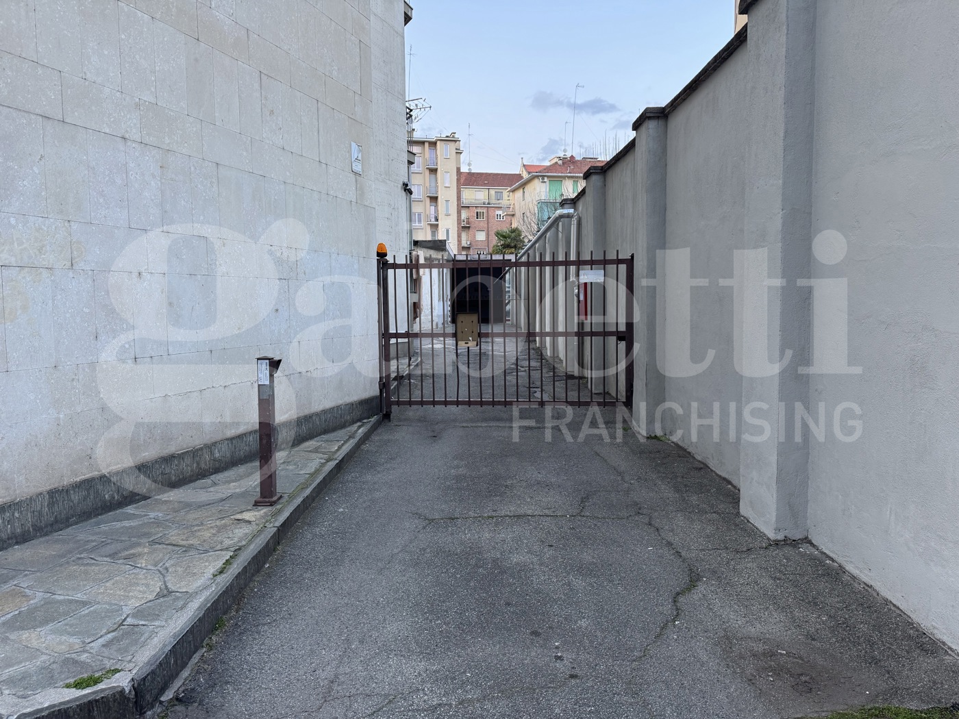 Box/Garage 23mq in vendita a Torino