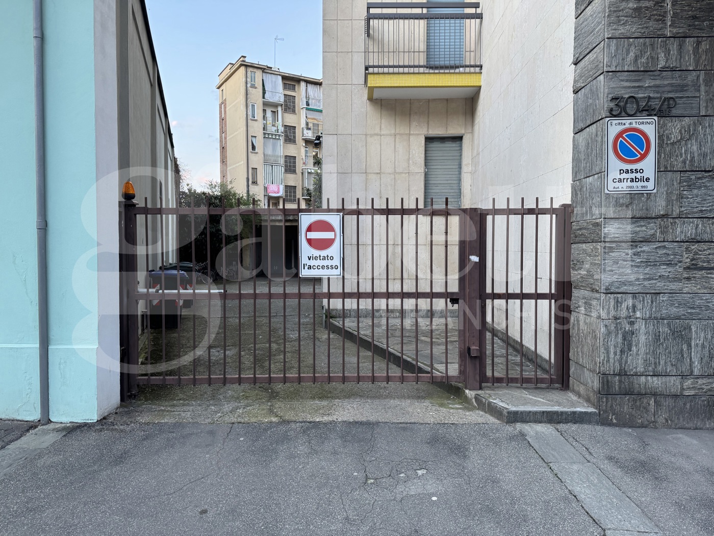 Box/Garage 23mq in vendita a Torino