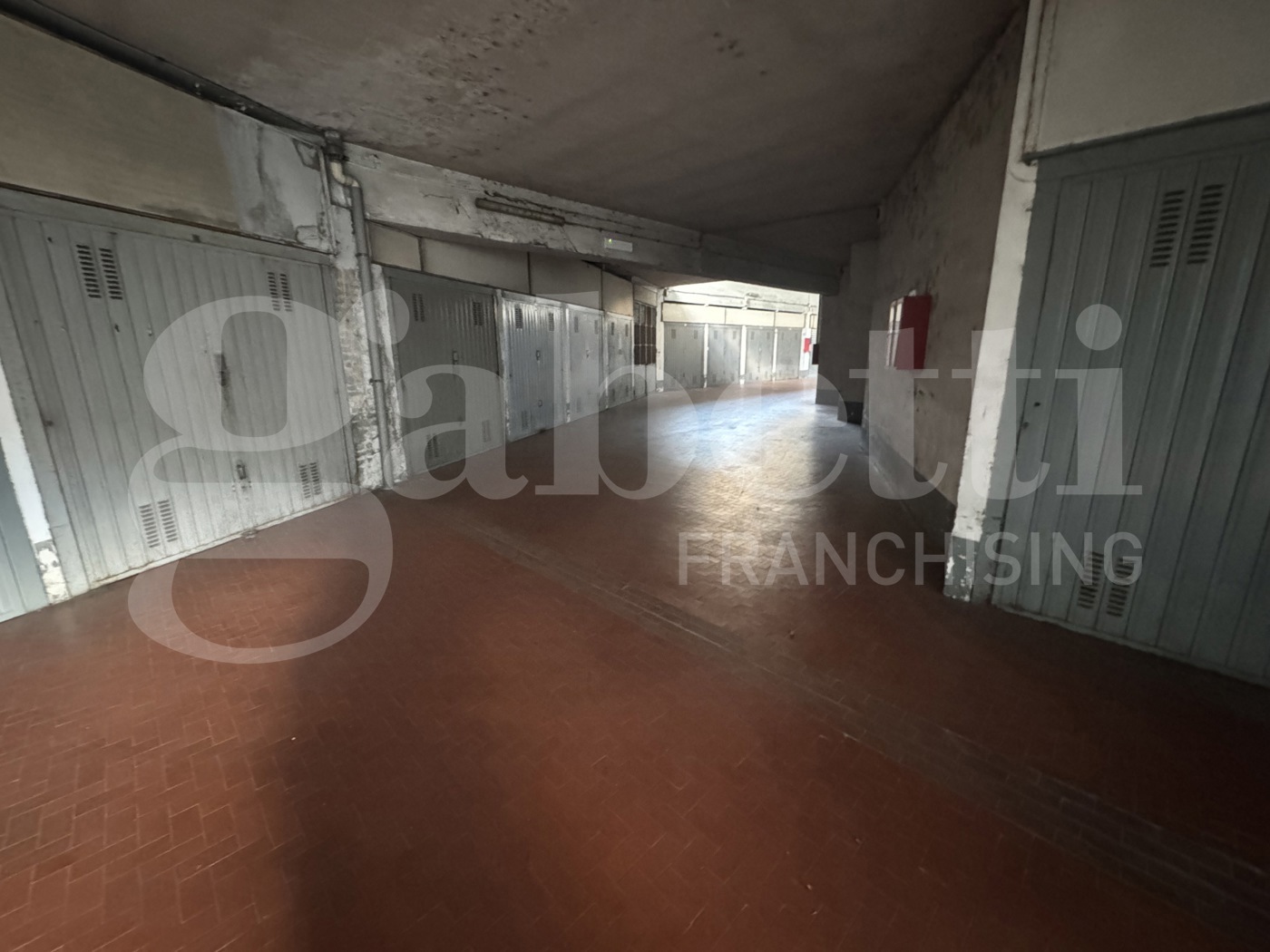 Box/Garage 23mq in vendita a Torino