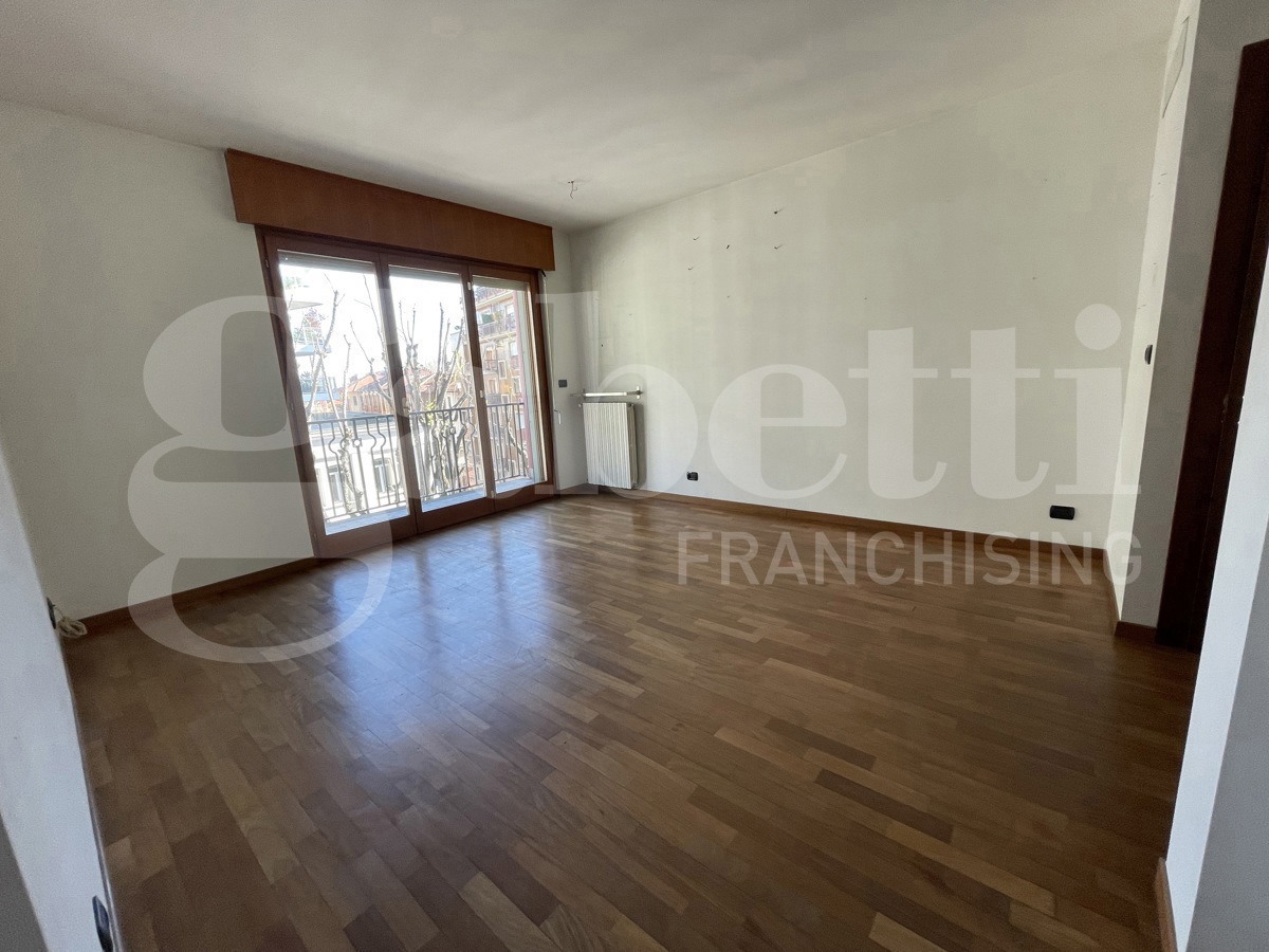Quadrilocale in affitto a Torino
