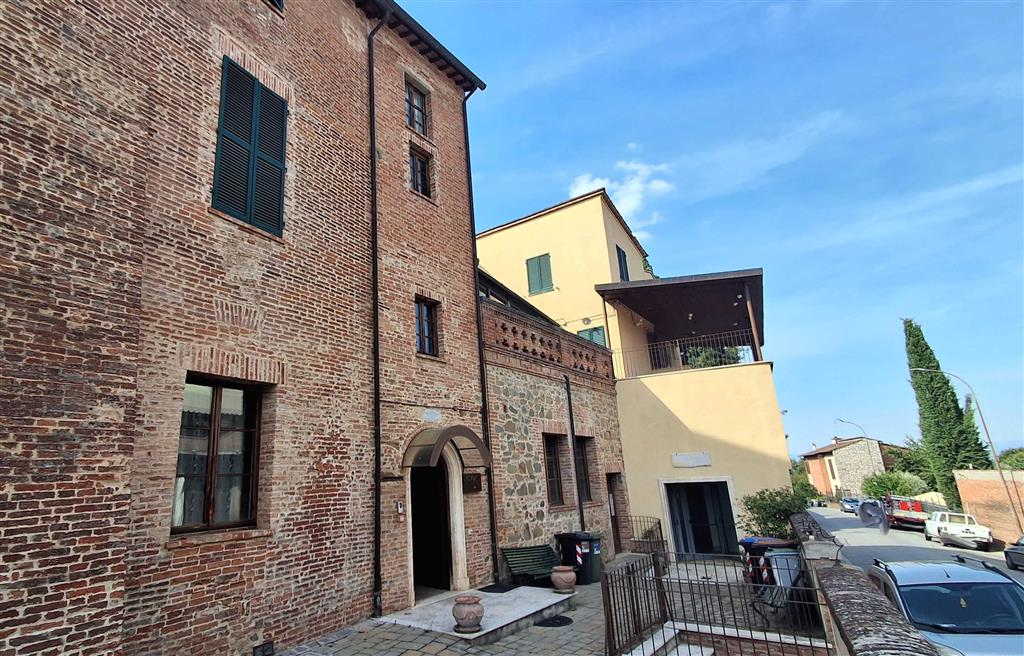 Casa vacanza in vendita in via passeggio giuseppe garibaldi 52, Torrita di Siena