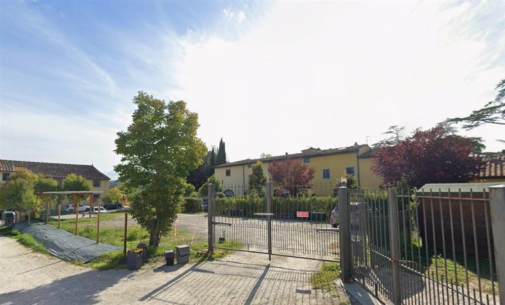 Posto auto scoperto in vendita in via della bastia 8, Empoli