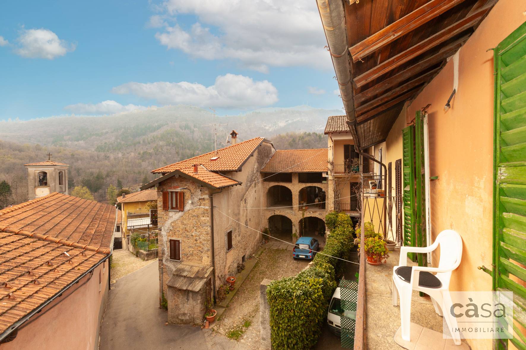 Porzione di Casa in vendita a Varese, Rasa di Varese