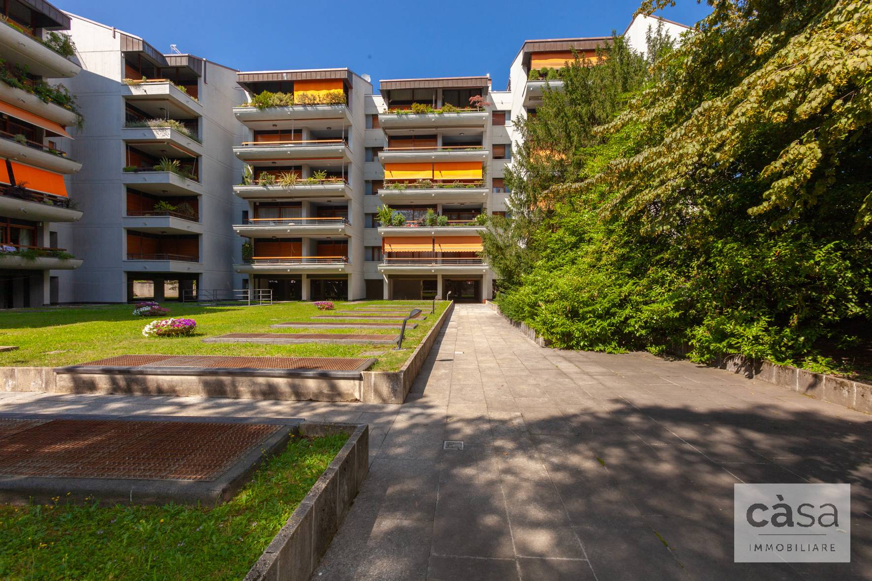 Appartamento in vendita a Varese, Centro