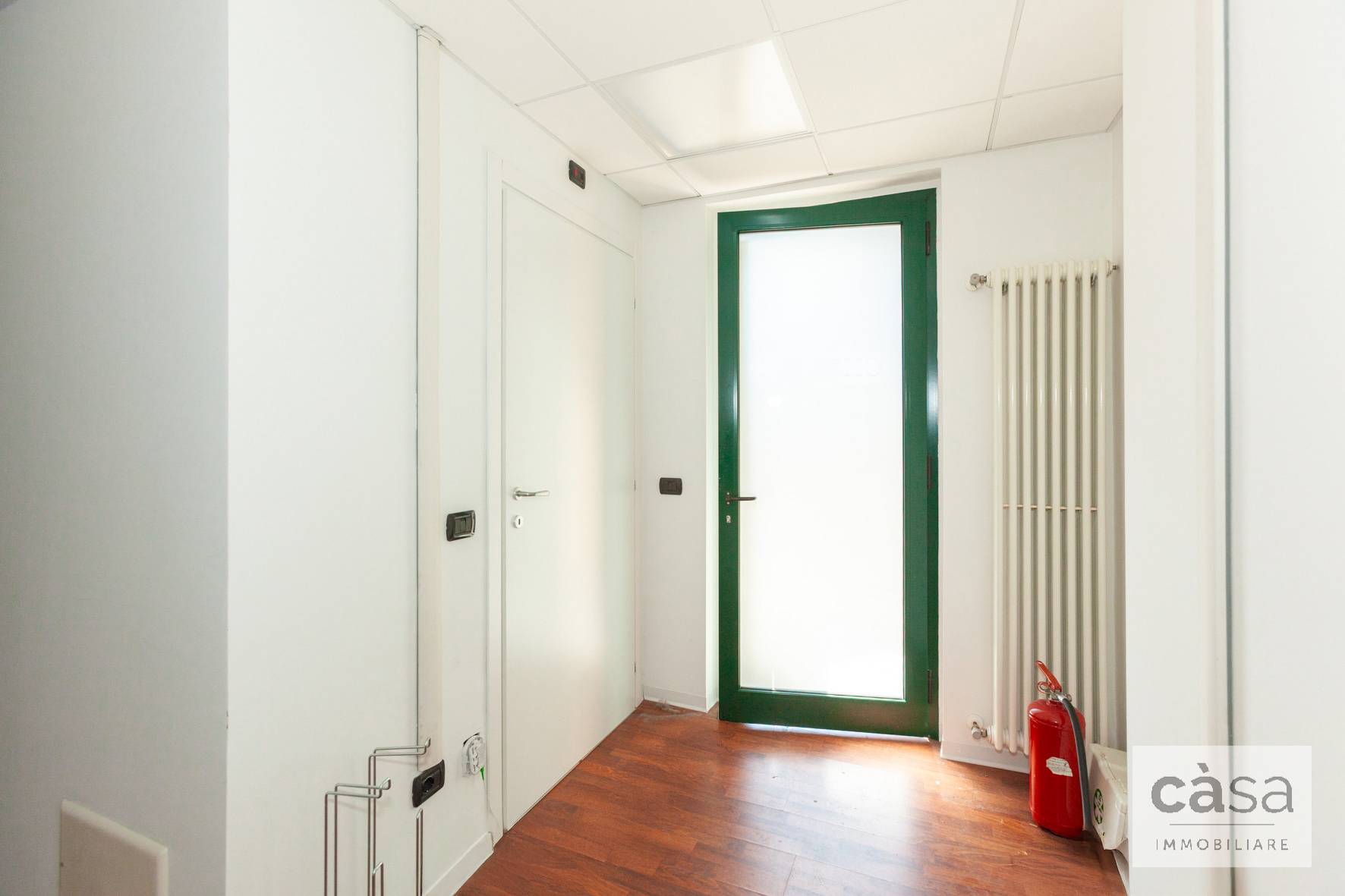 Locale commerciale in affitto a Varese