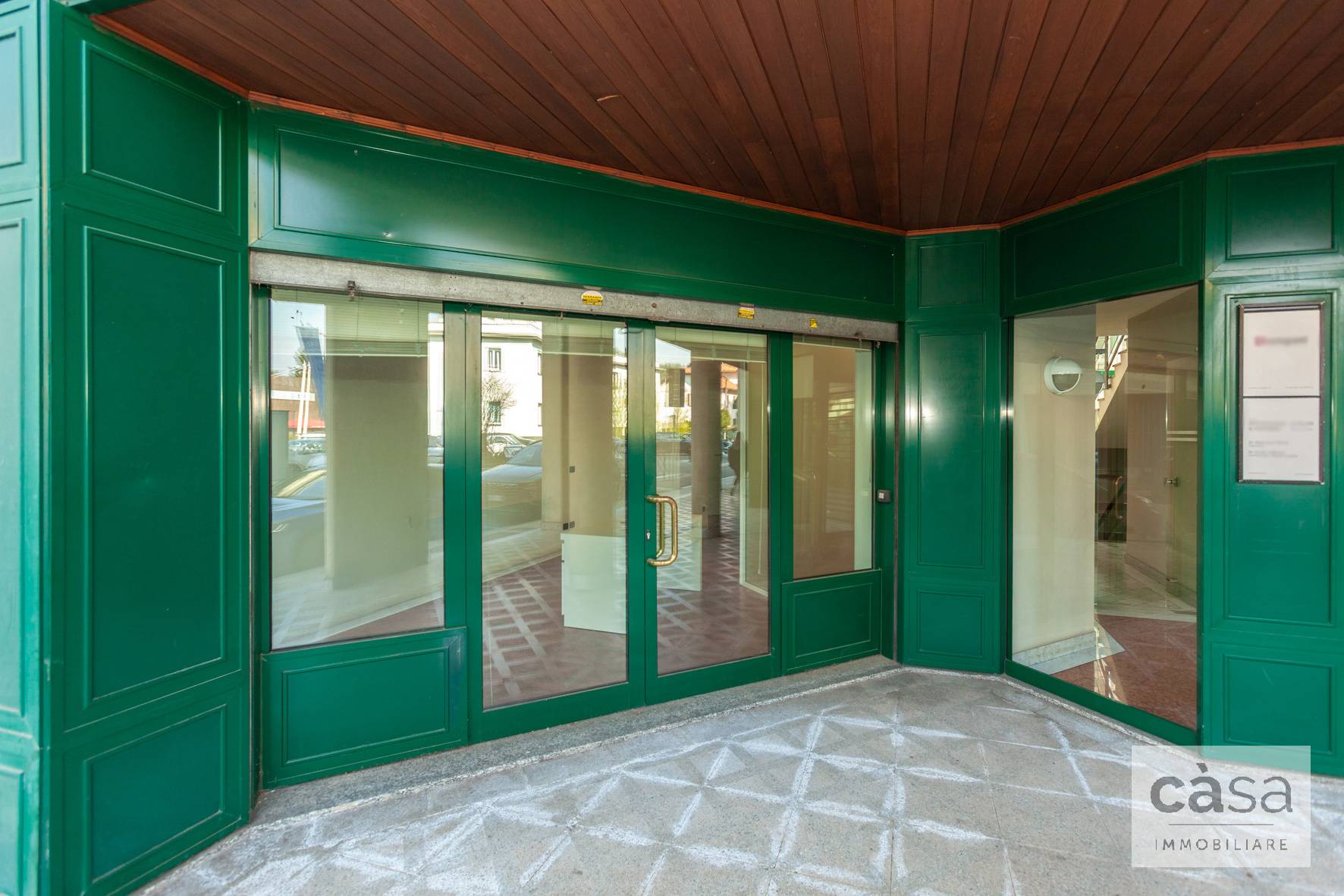 Negozio in vendita a Varese