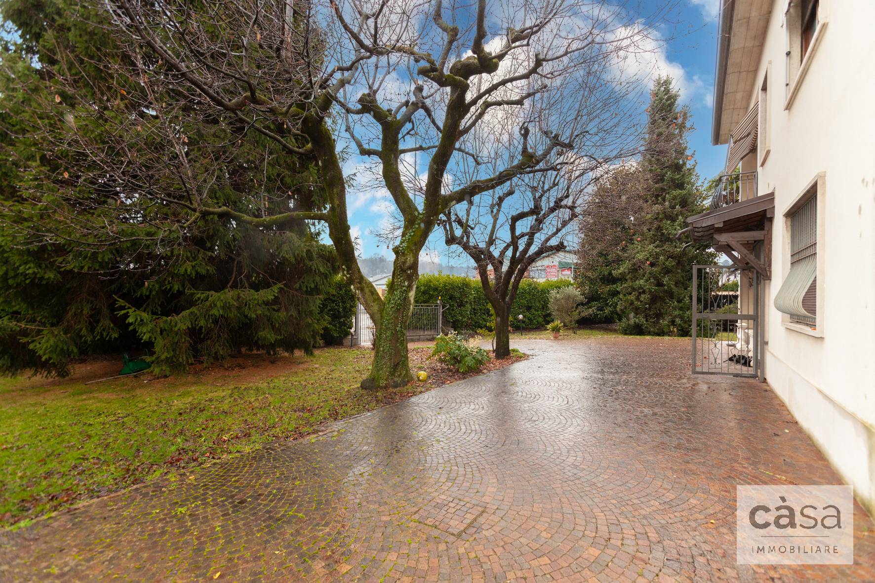 Villa in vendita a Induno Olona