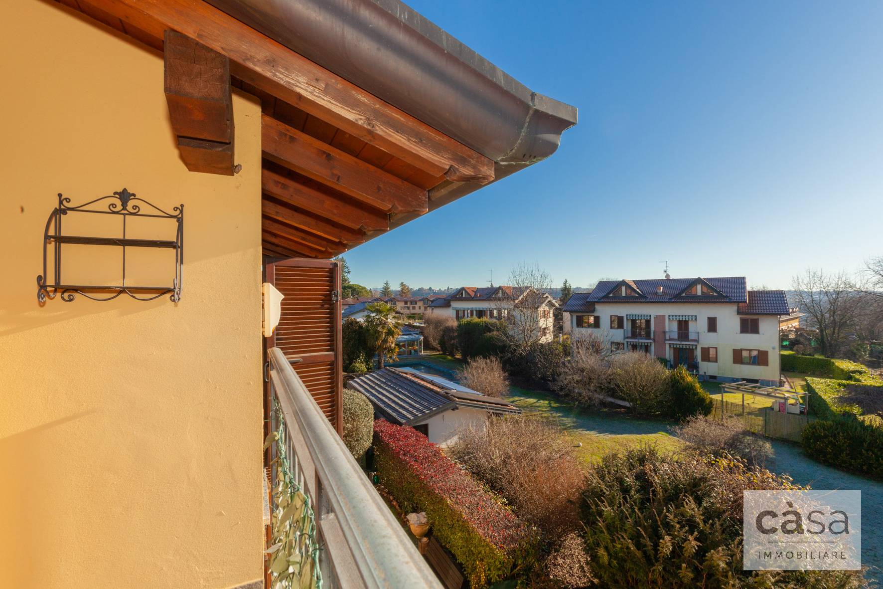 Appartamento in vendita a Lozza