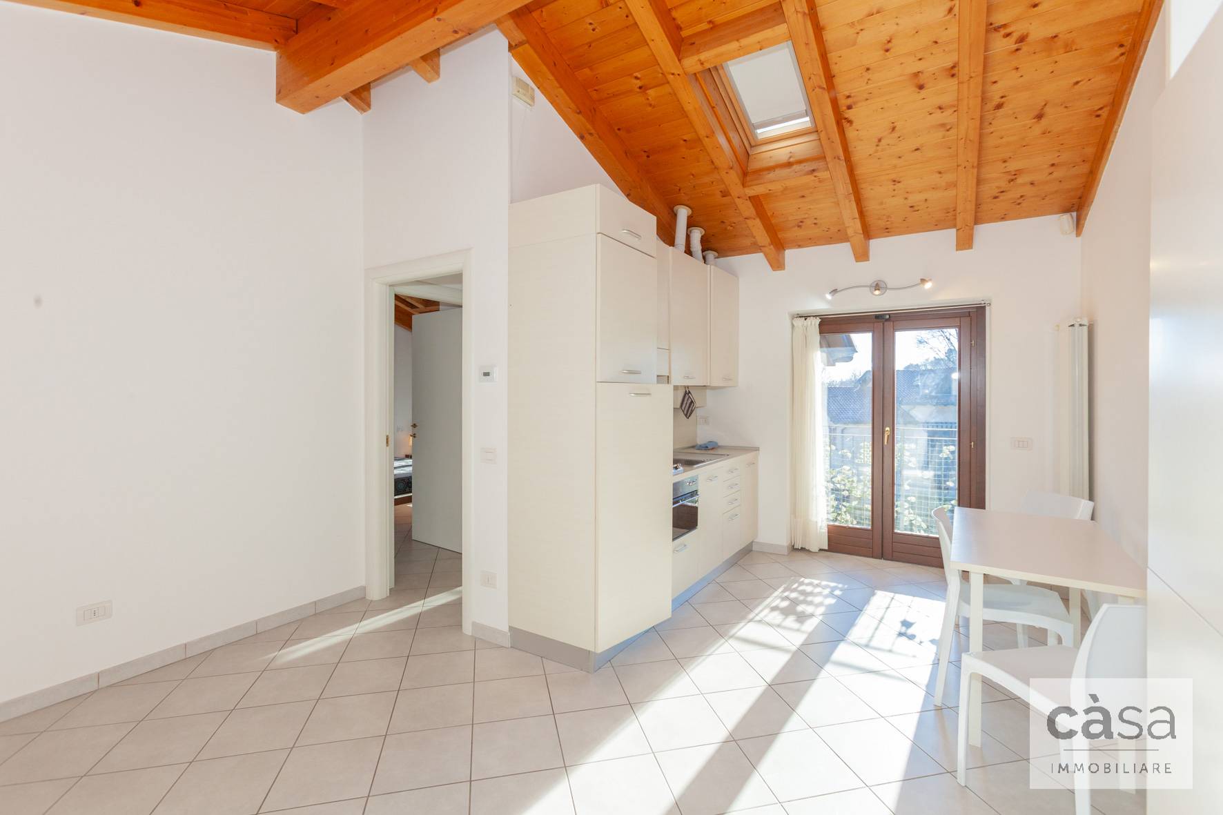 Appartamento in vendita a Lozza