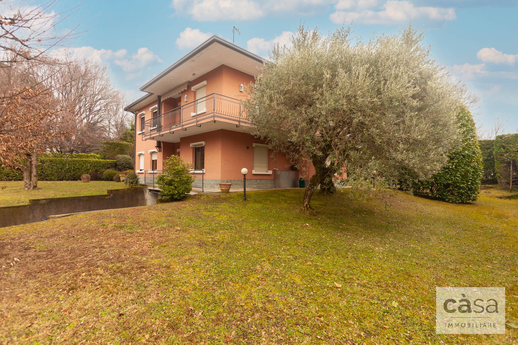 Villa in vendita a Clivio