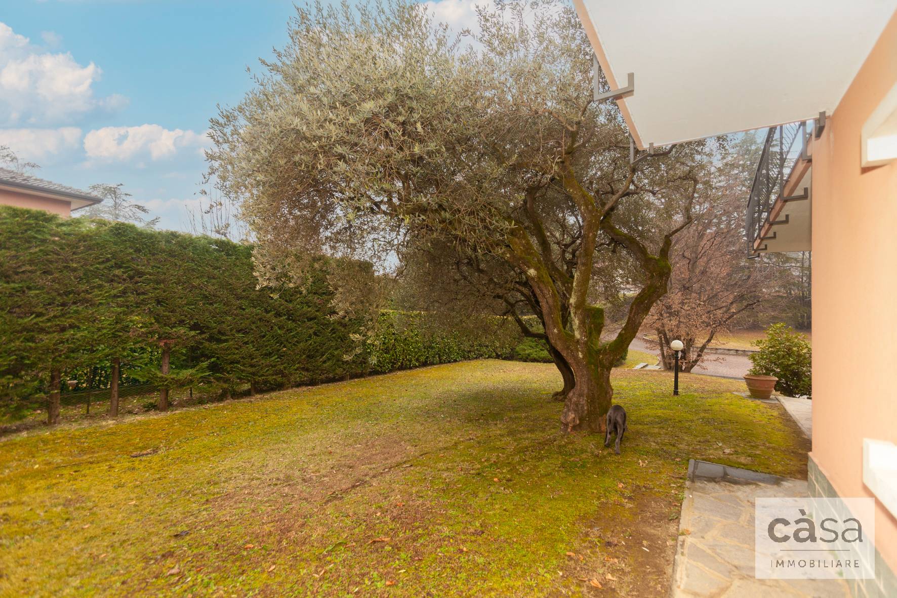 Villa in vendita a Clivio