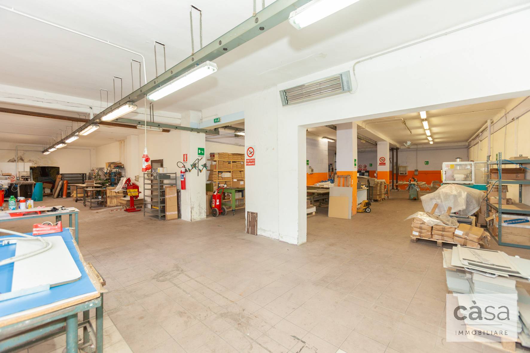 Capannone in vendita a Varese, Valganna