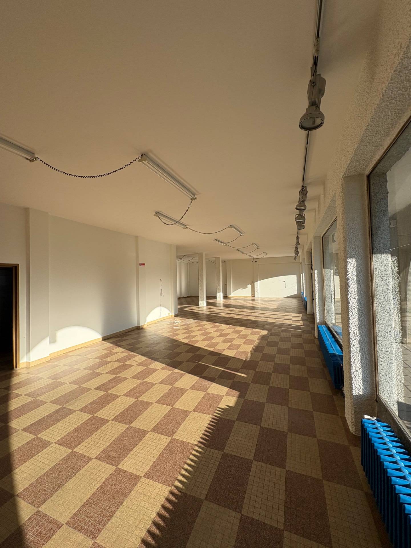 Locale commerciale in affitto a Bodio Lomnago, Bodio