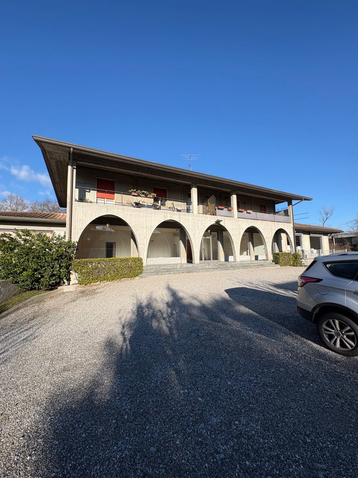 Locale commerciale in affitto a Bodio Lomnago, Bodio