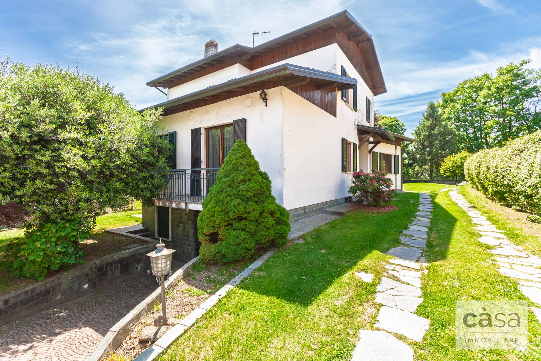 Villa in vendita a Varese, Bizzozzero