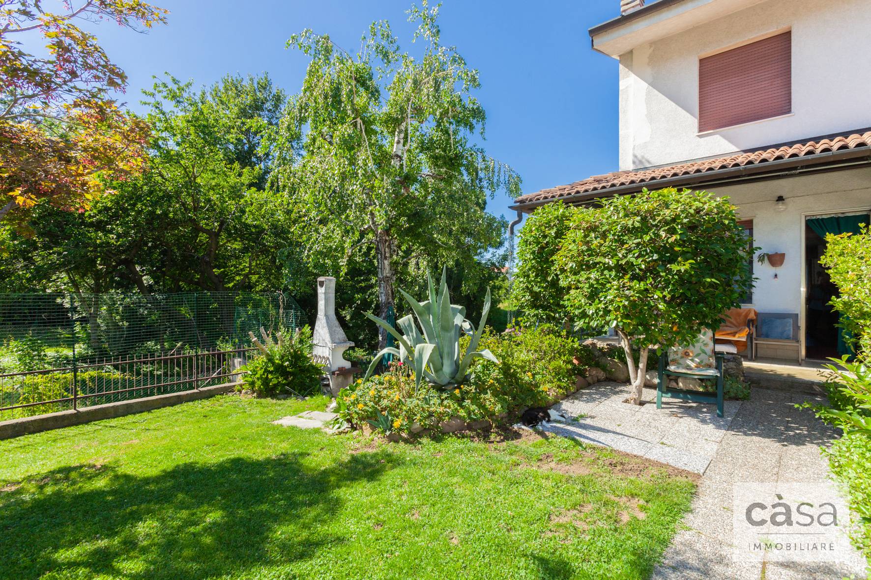 Villetta bifamiliare in vendita a Caronno Varesino