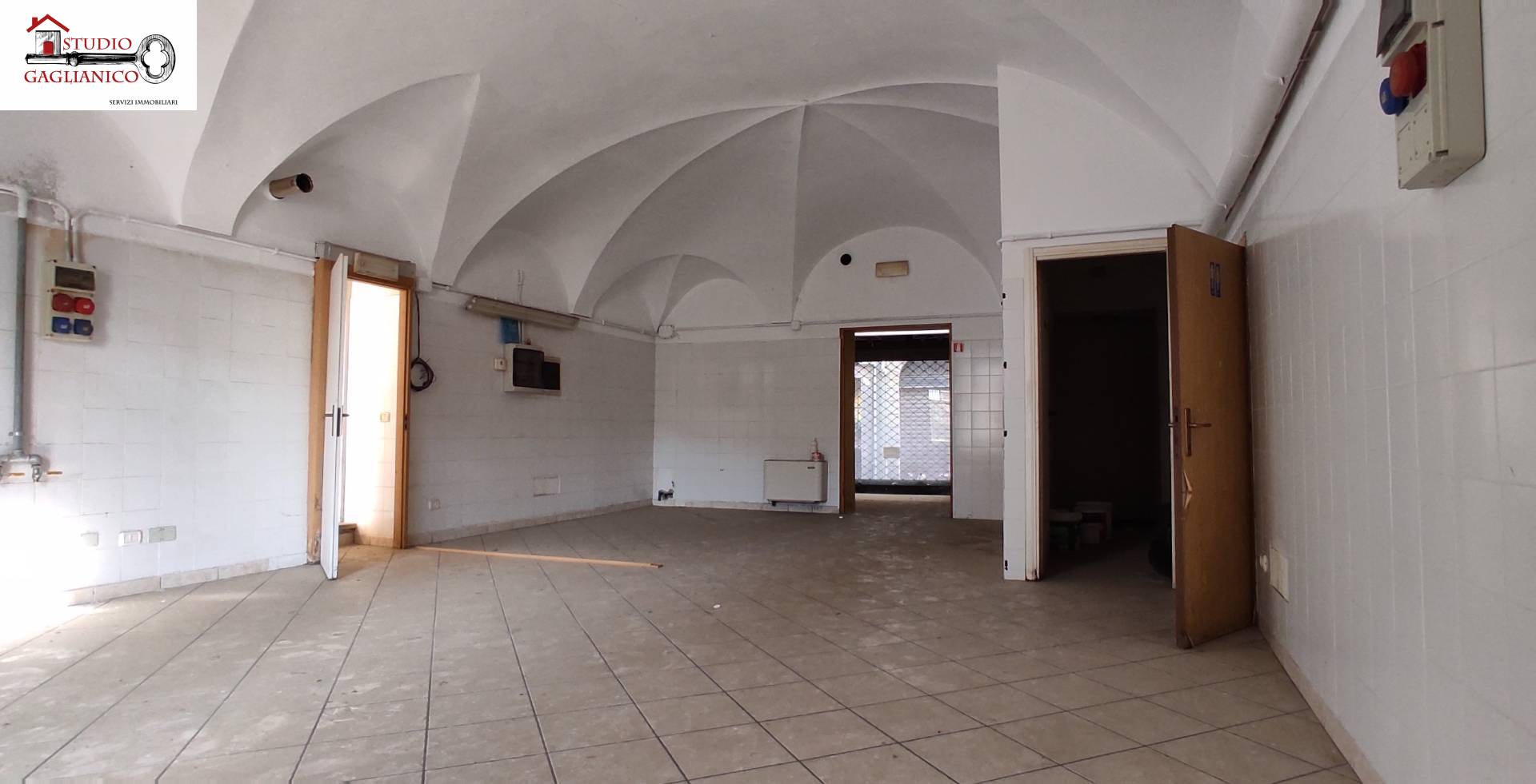 Locale commerciale in affitto a Biella