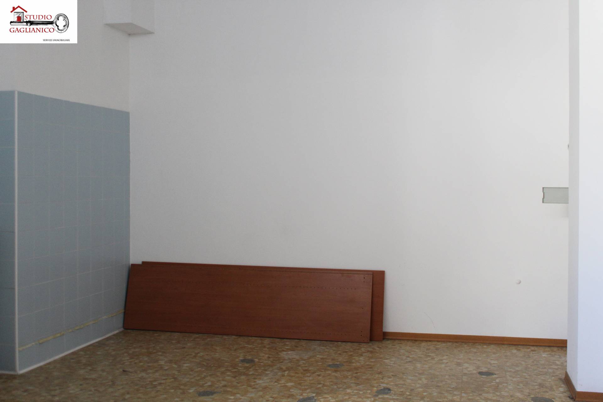 Locale commerciale in vendita a Gaglianico