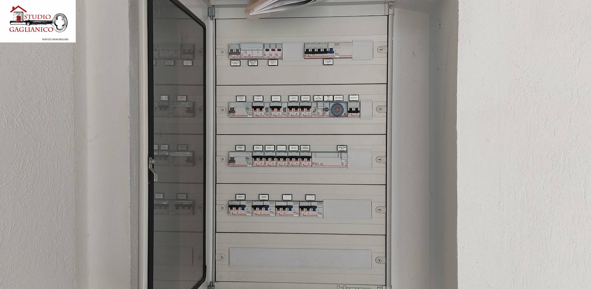 Locale commerciale in affitto a Biella