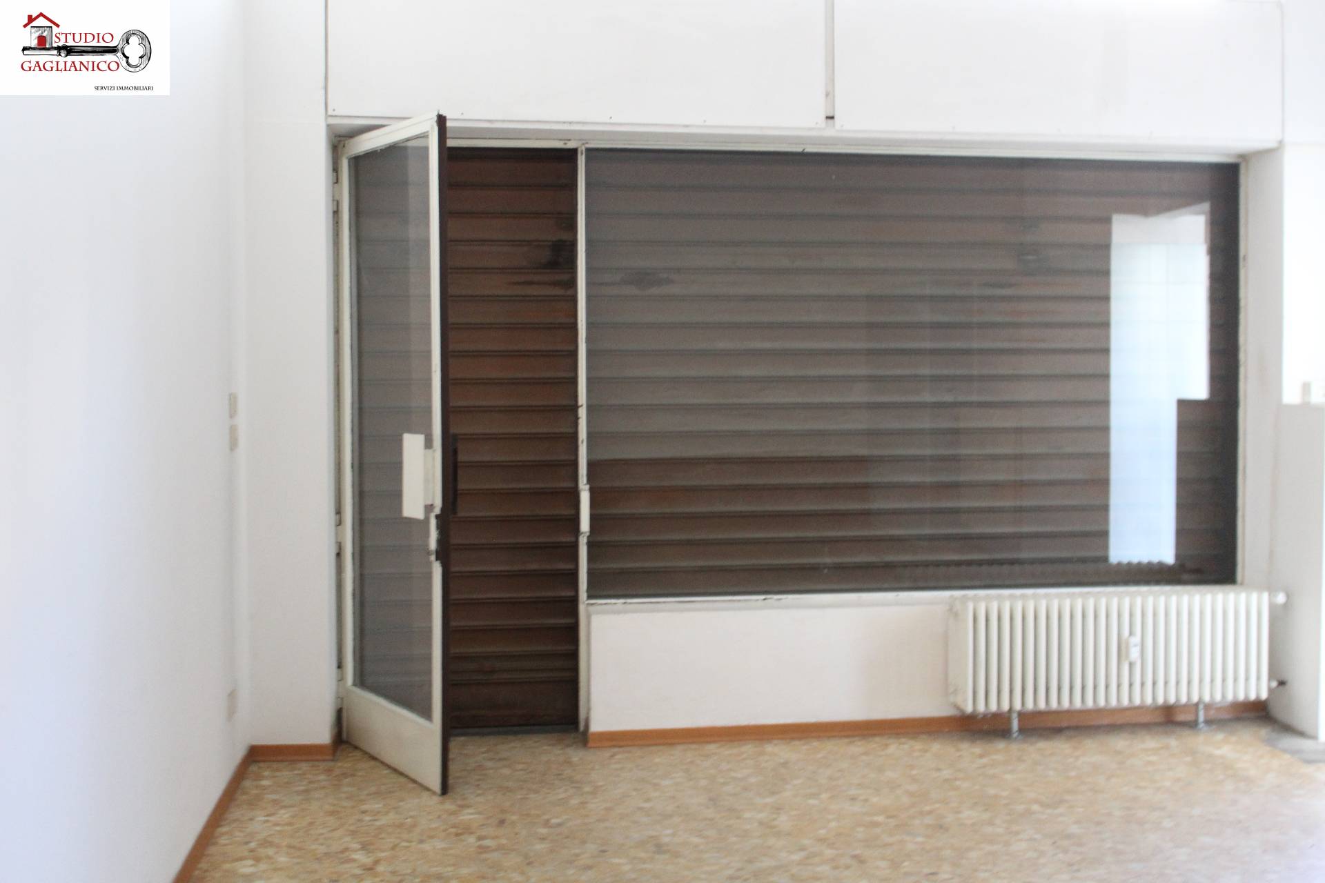 Locale commerciale in vendita a Gaglianico