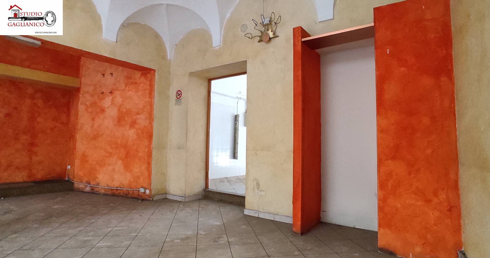 Locale commerciale in affitto a Biella