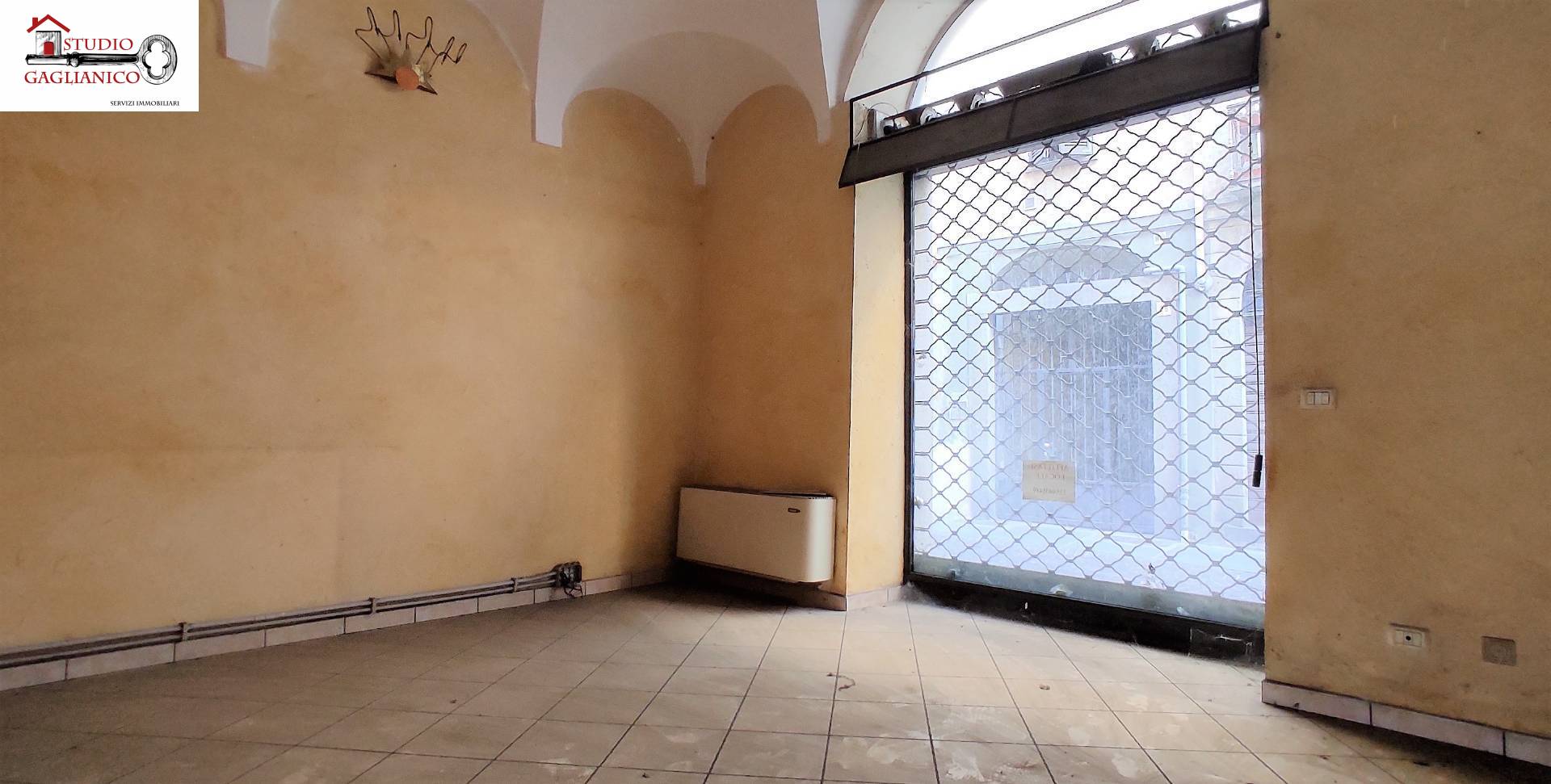 Locale commerciale in affitto a Biella