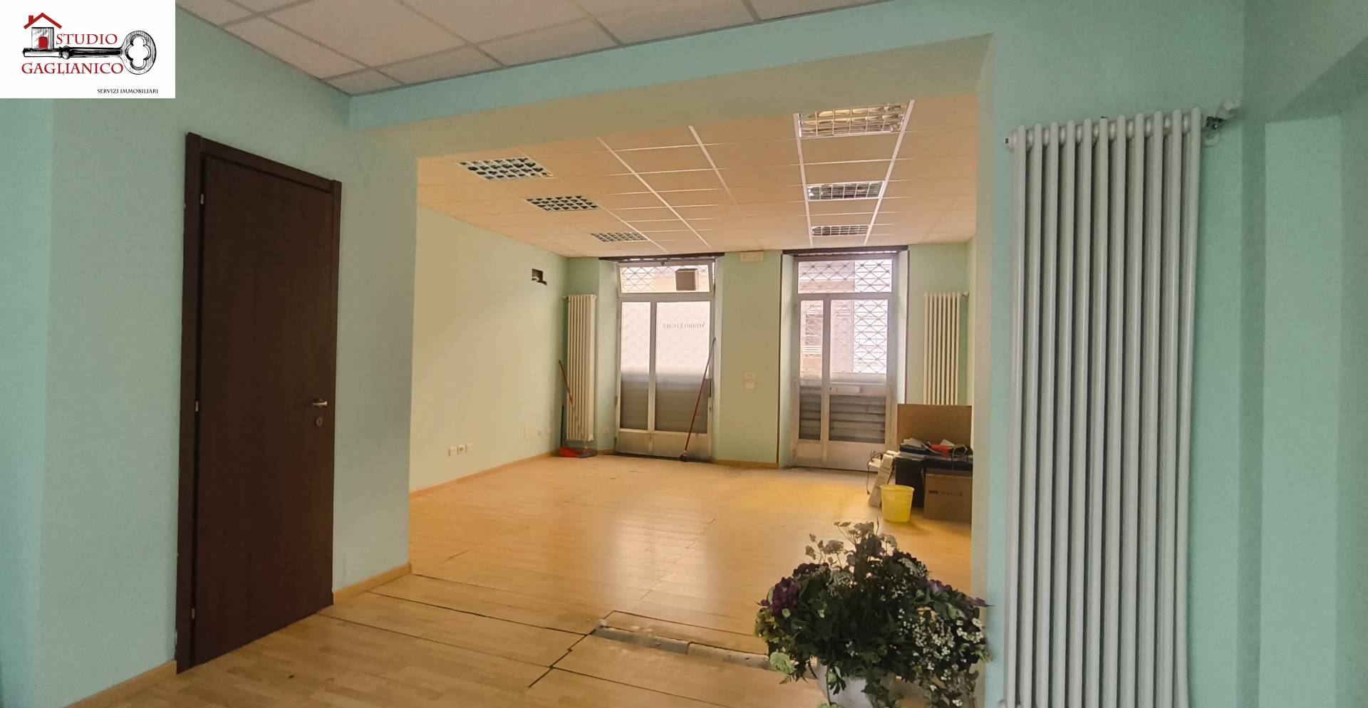 Locale commerciale in affitto a Biella, Centro