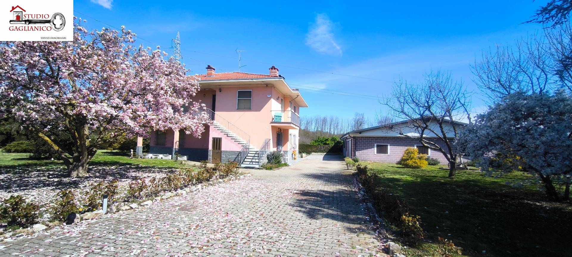 Casa bifamiliare in vendita a Massazza