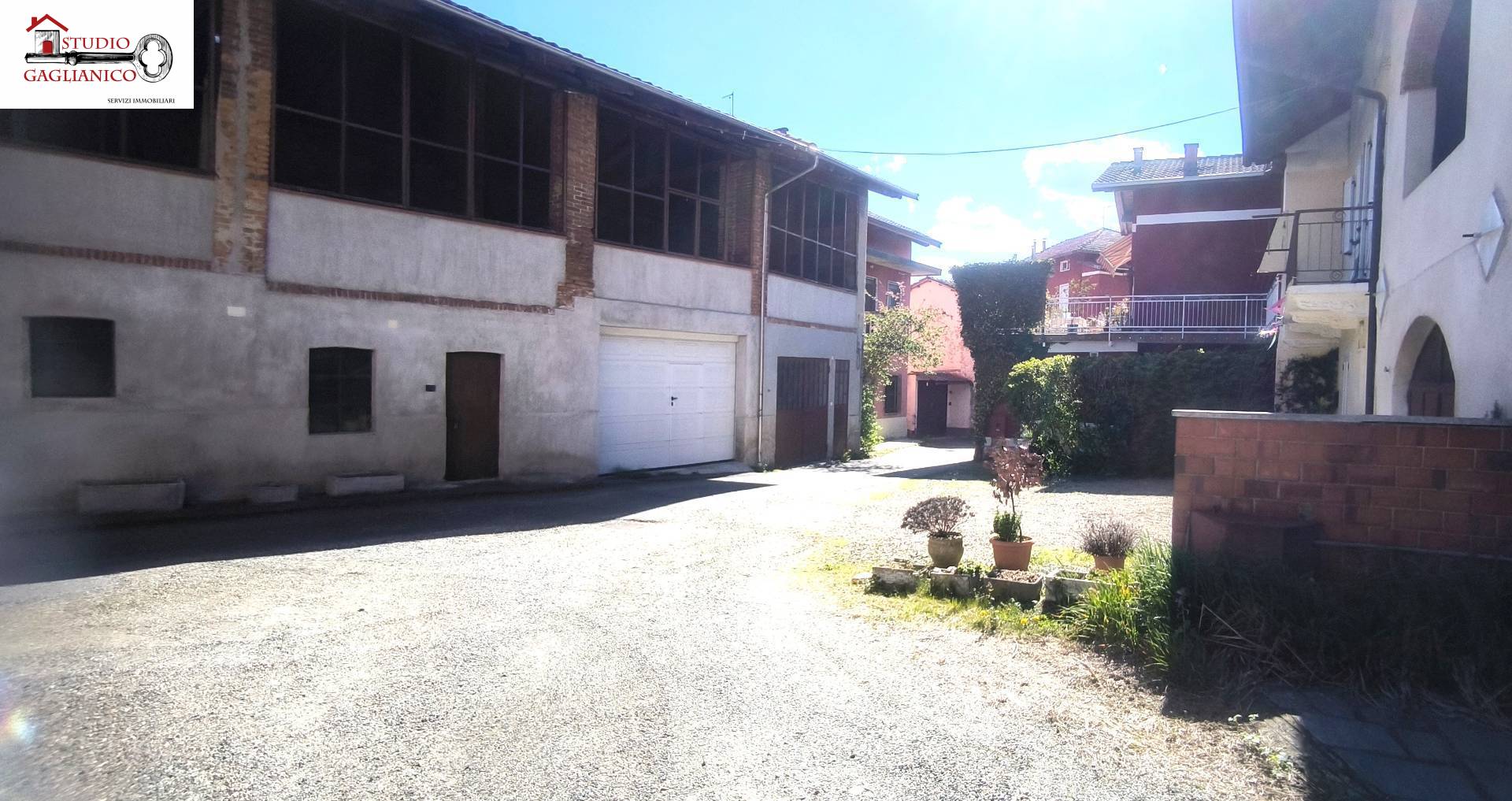 Casa di corte in vendita a Cerrione