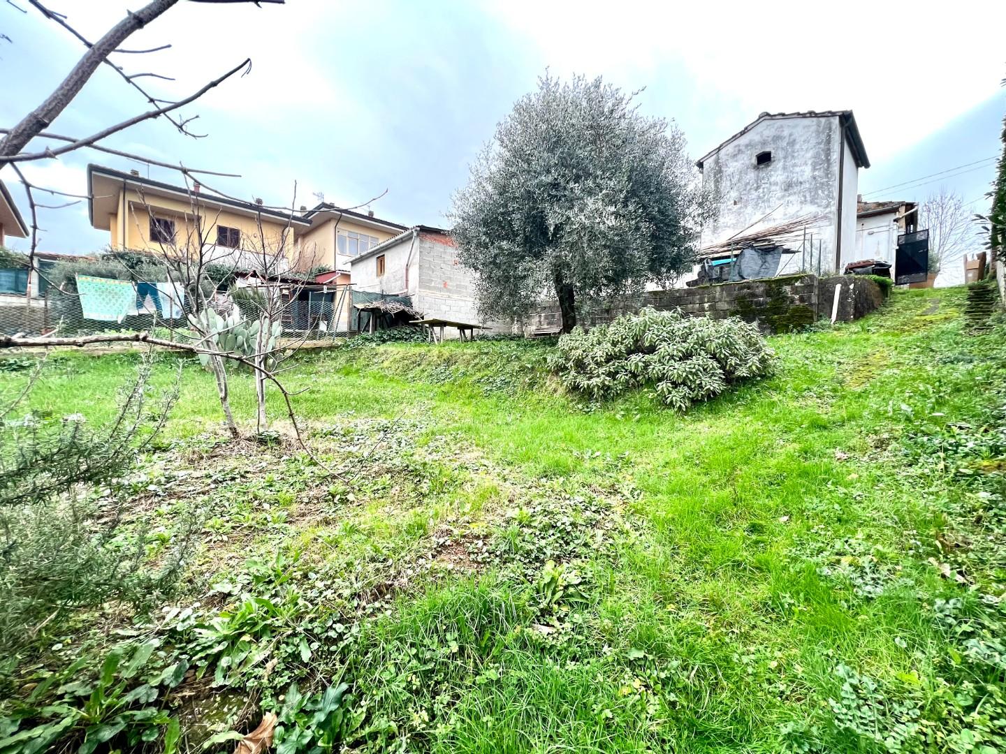Villa Bifamiliare con giardino, Bientina santa colomba