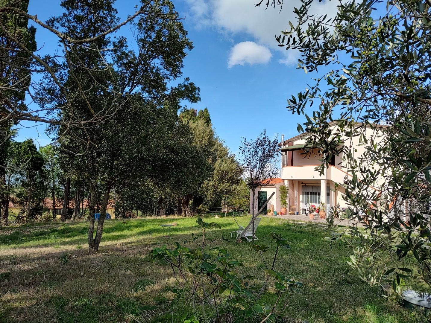 Rustico con giardino, Fauglia luciana